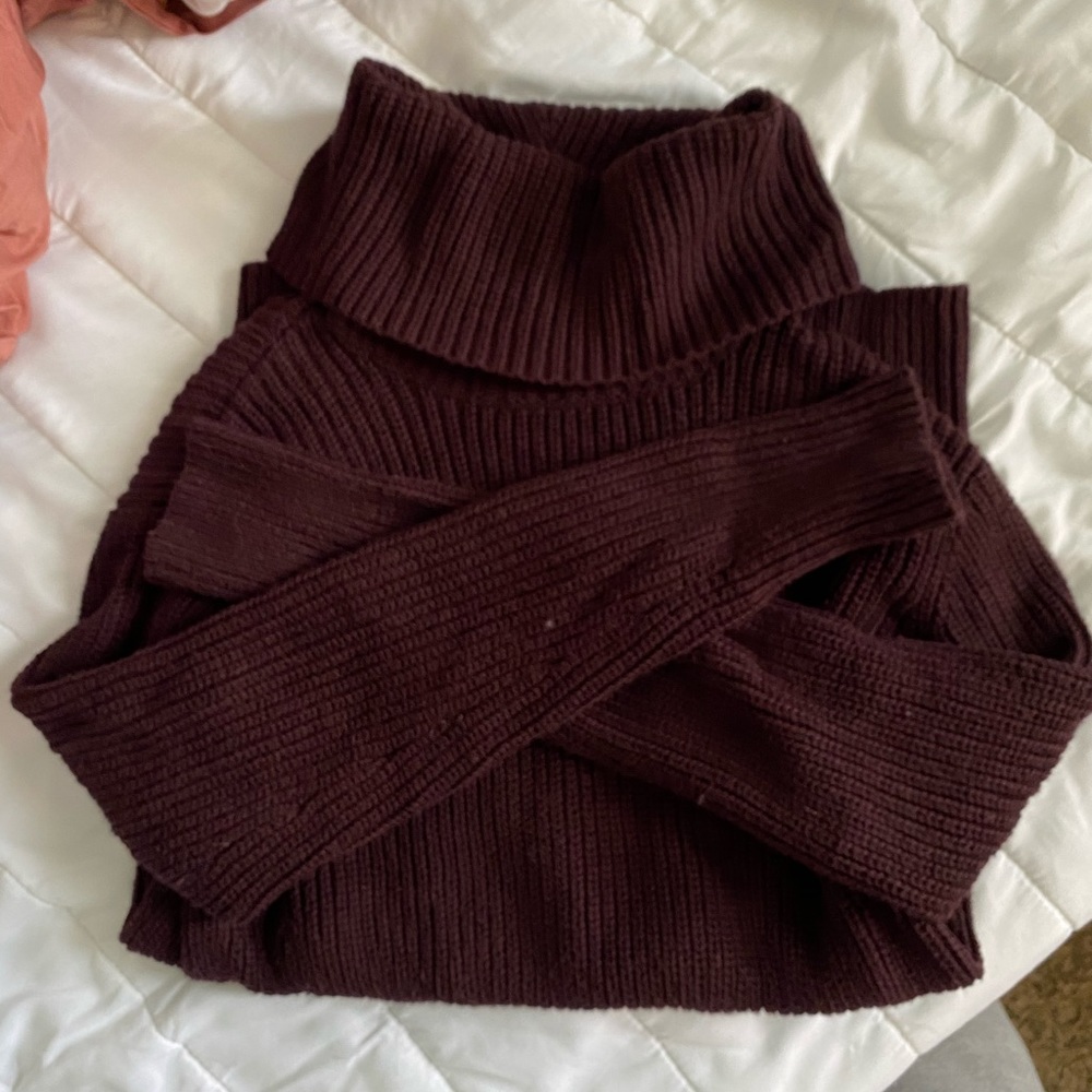 A&F chunky knit sweater